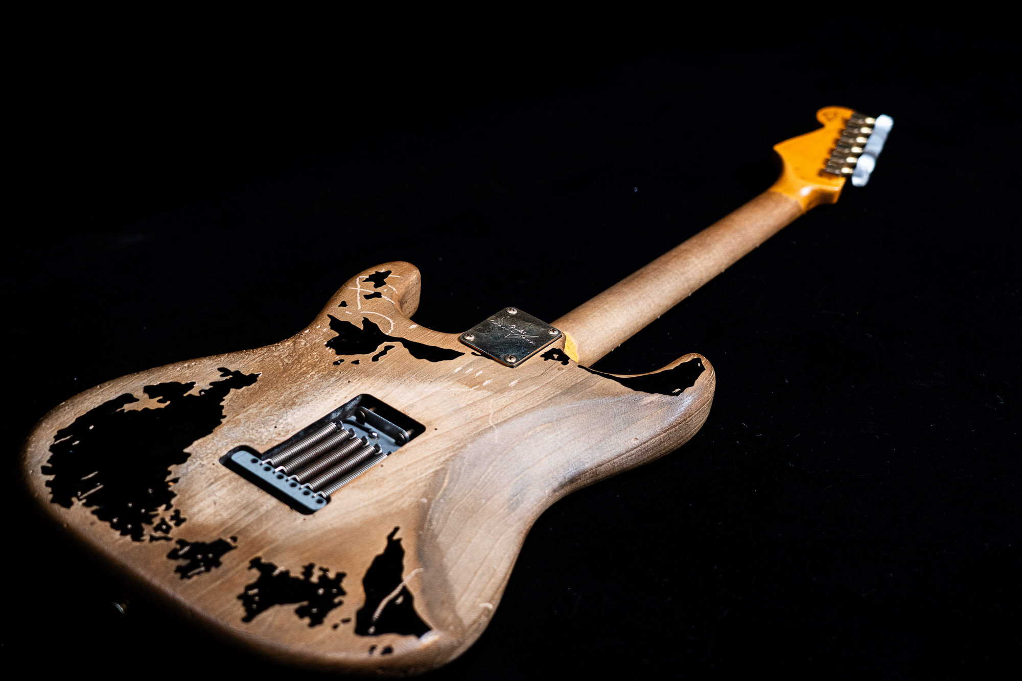 Fender Masterbuilt John Mayer “The Black One” 全球限量83 By John